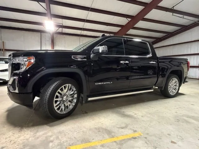 Used 2019 Black GMC Denali image 4