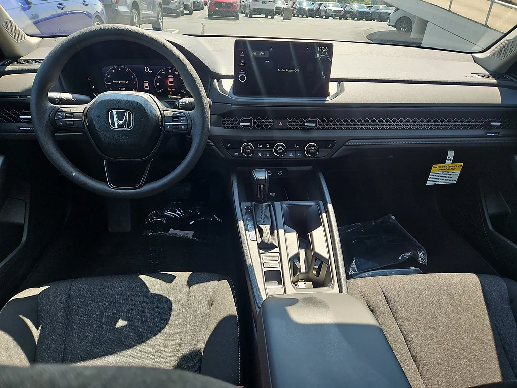 New 2026 Platinum White Pearl Honda SE image 6