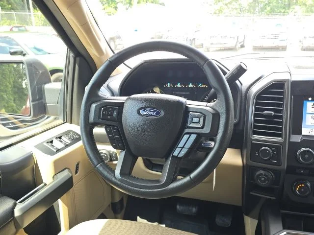 Used 2018 Red Ford XLT image 37