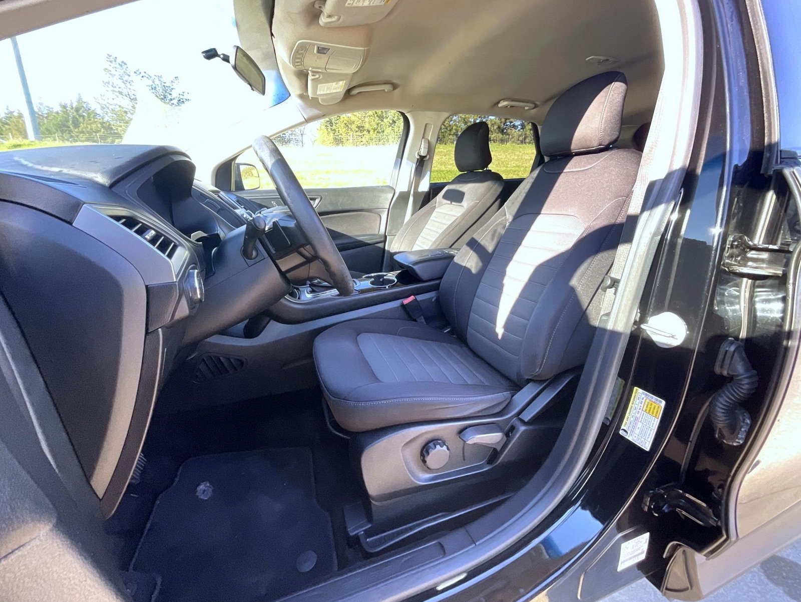 Used 2018 Black Ford SE image 13