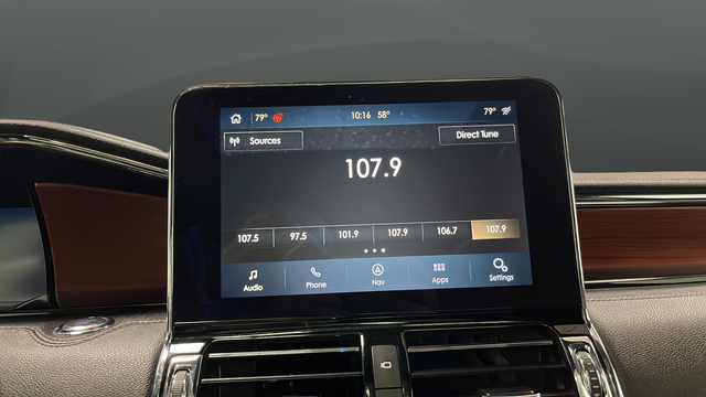 Used 2020 Black Lincoln Reserve image 34