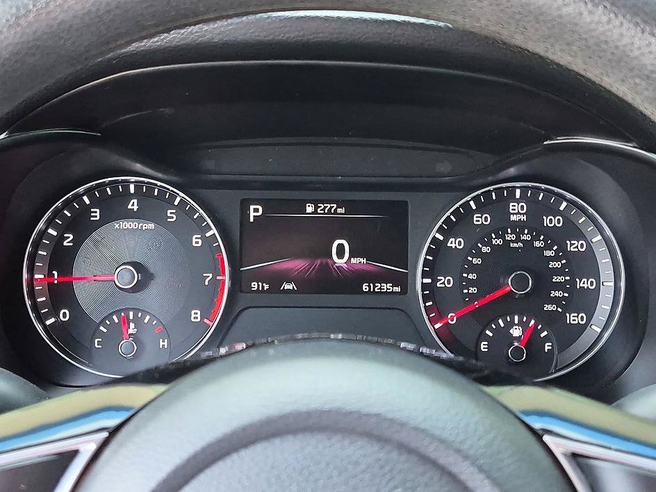 Used 2022 Aurora Black Kia LXS image 19
