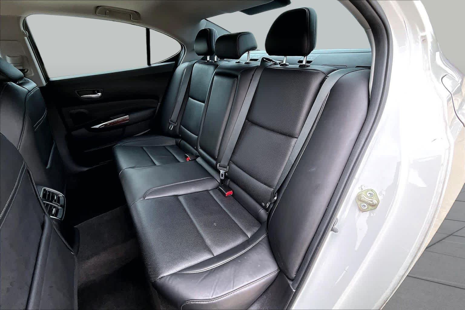 Used 2015 Bellanova White Pearl Acura Tech image 21