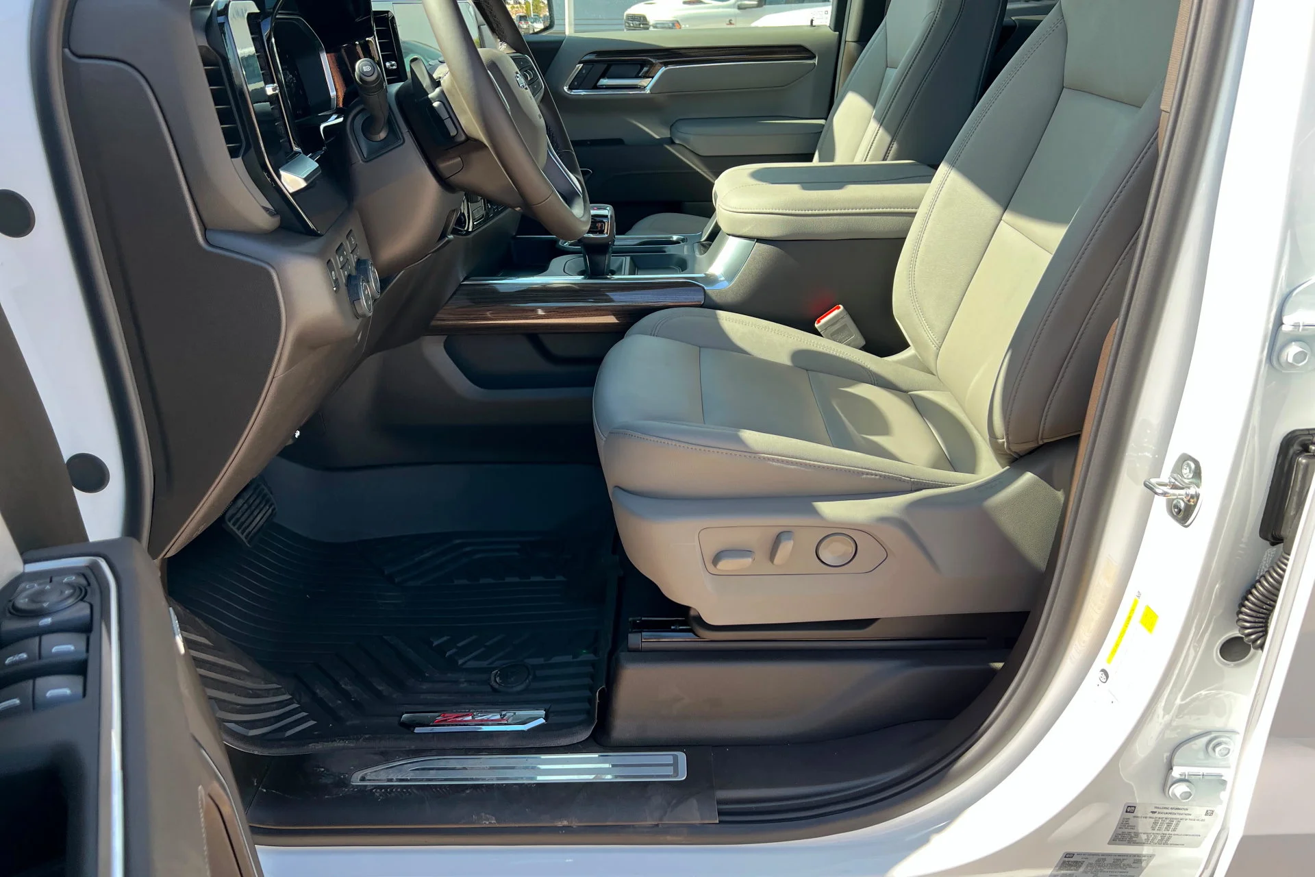 New 2026 Summit White Chevrolet LT Trail Boss image 17