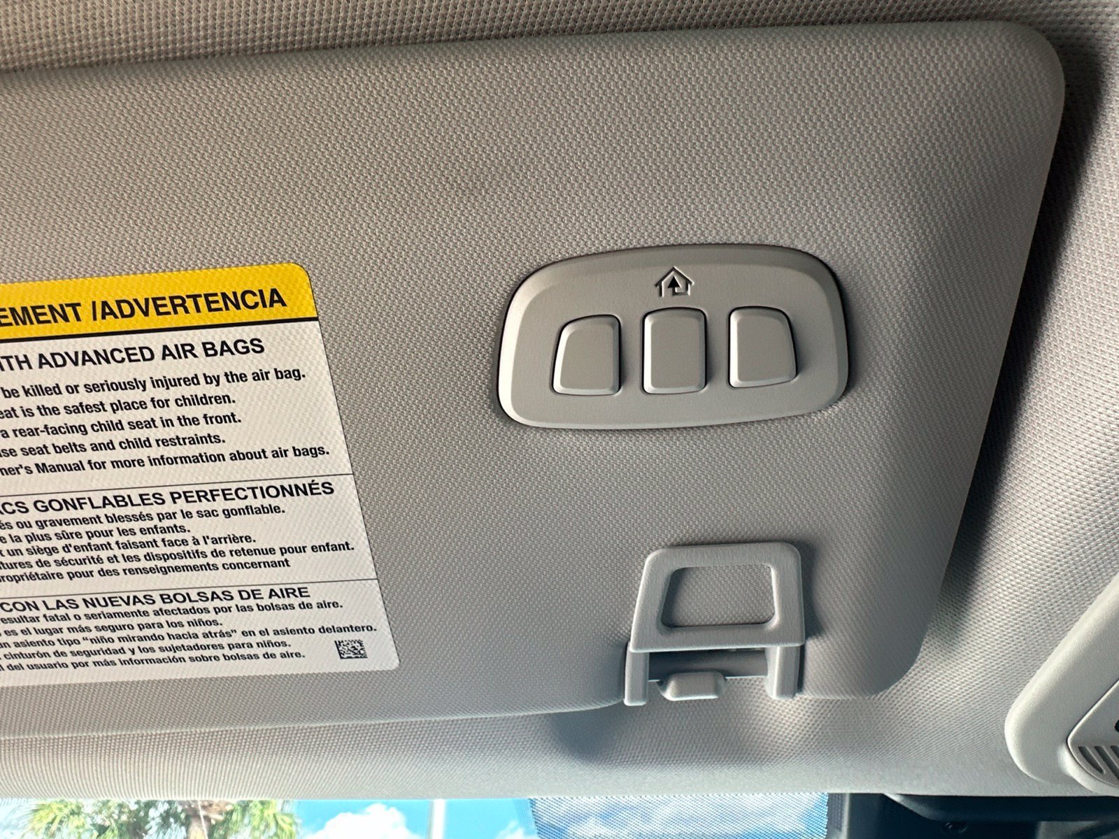 Used 2023 White Metallic Ford Premium image 29