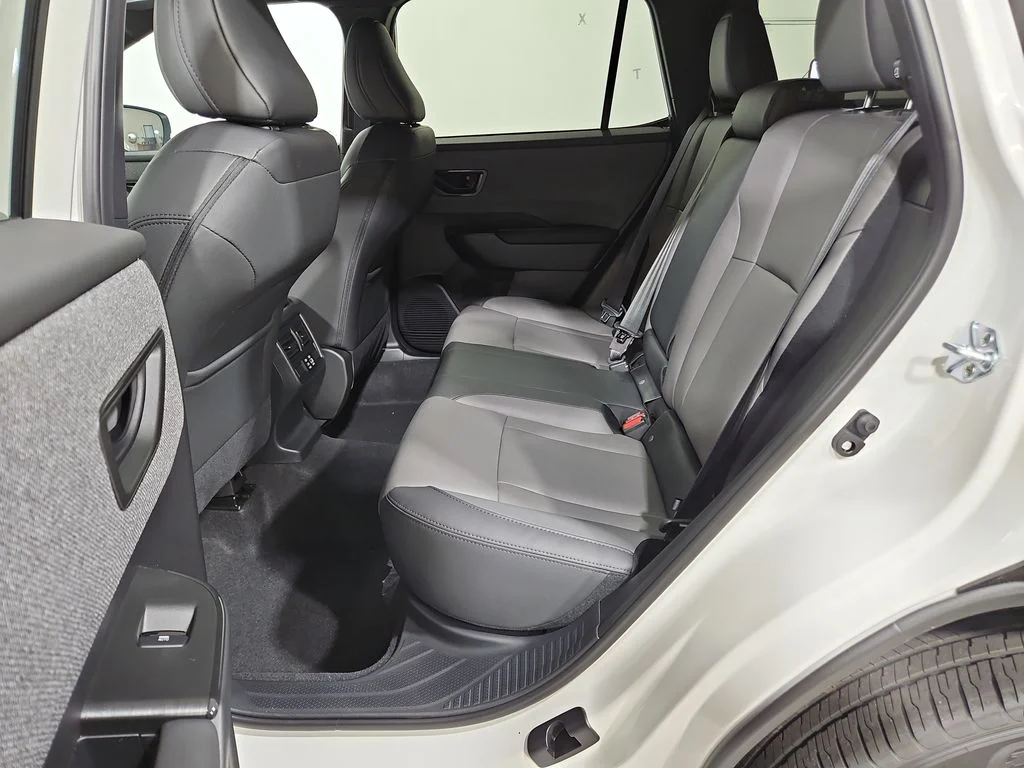New 2026 CRYSTAL WHITE PEARL Subaru Premium image 23