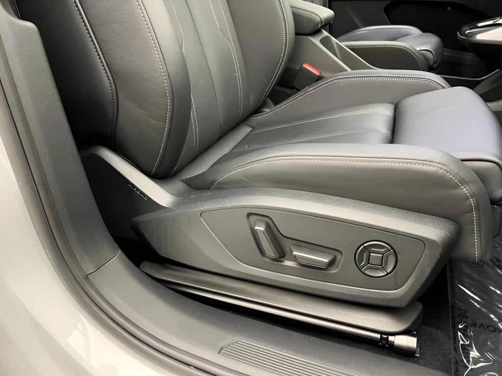 Used 2022 Glacier White Audi Premium Plus image 30