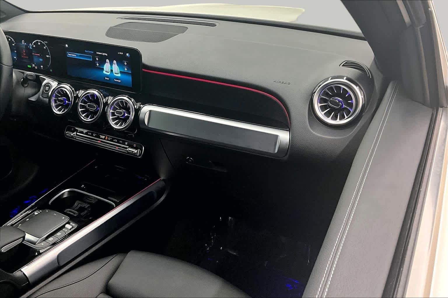 Used 2023 Polar White Mercedes-Benz EQB 350 image 17