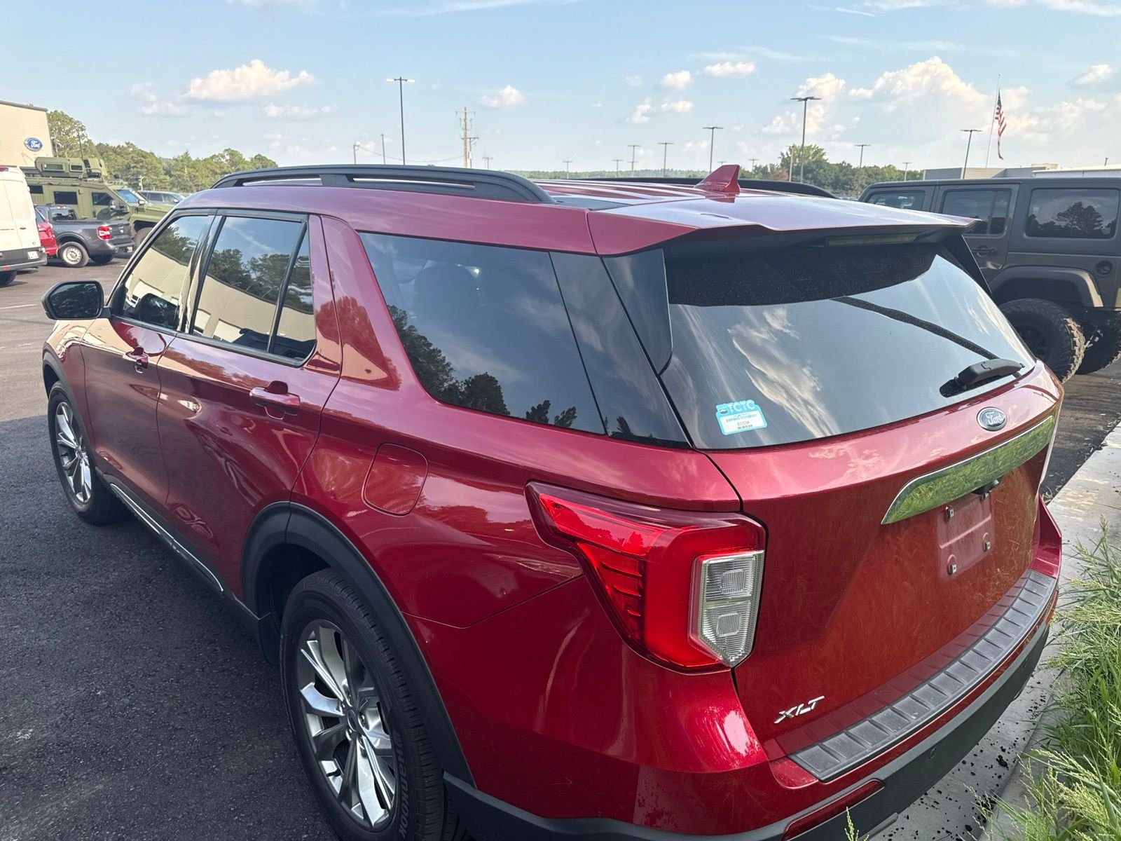 Used 2020 Red Ford XLT image 5