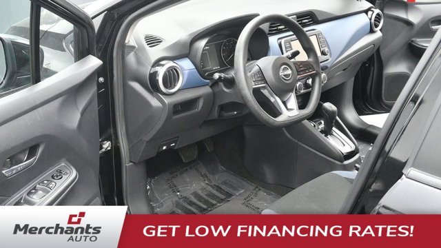 2025 Nissan Versa Sedan SV - Photo 11