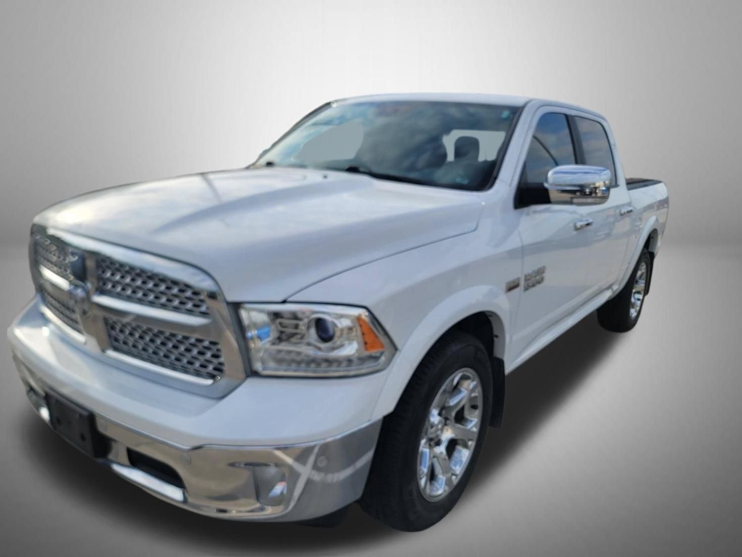 Used 2018 White Ram Laramie image 2