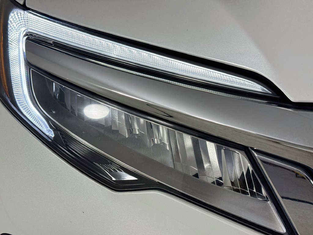 Certified Used 2021 Platinum White Pearl Honda Touring image 44