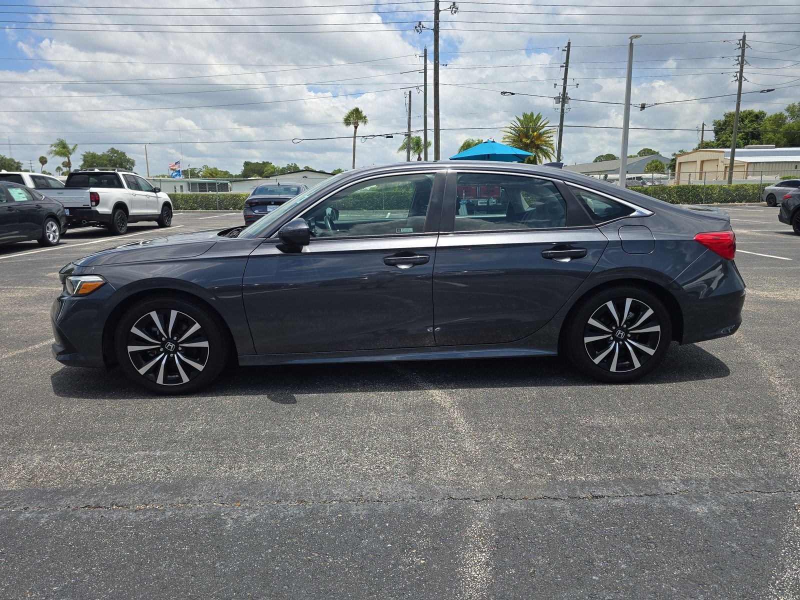 Certified Used 2024 Meteorite Gray Metallic Honda EX image 6