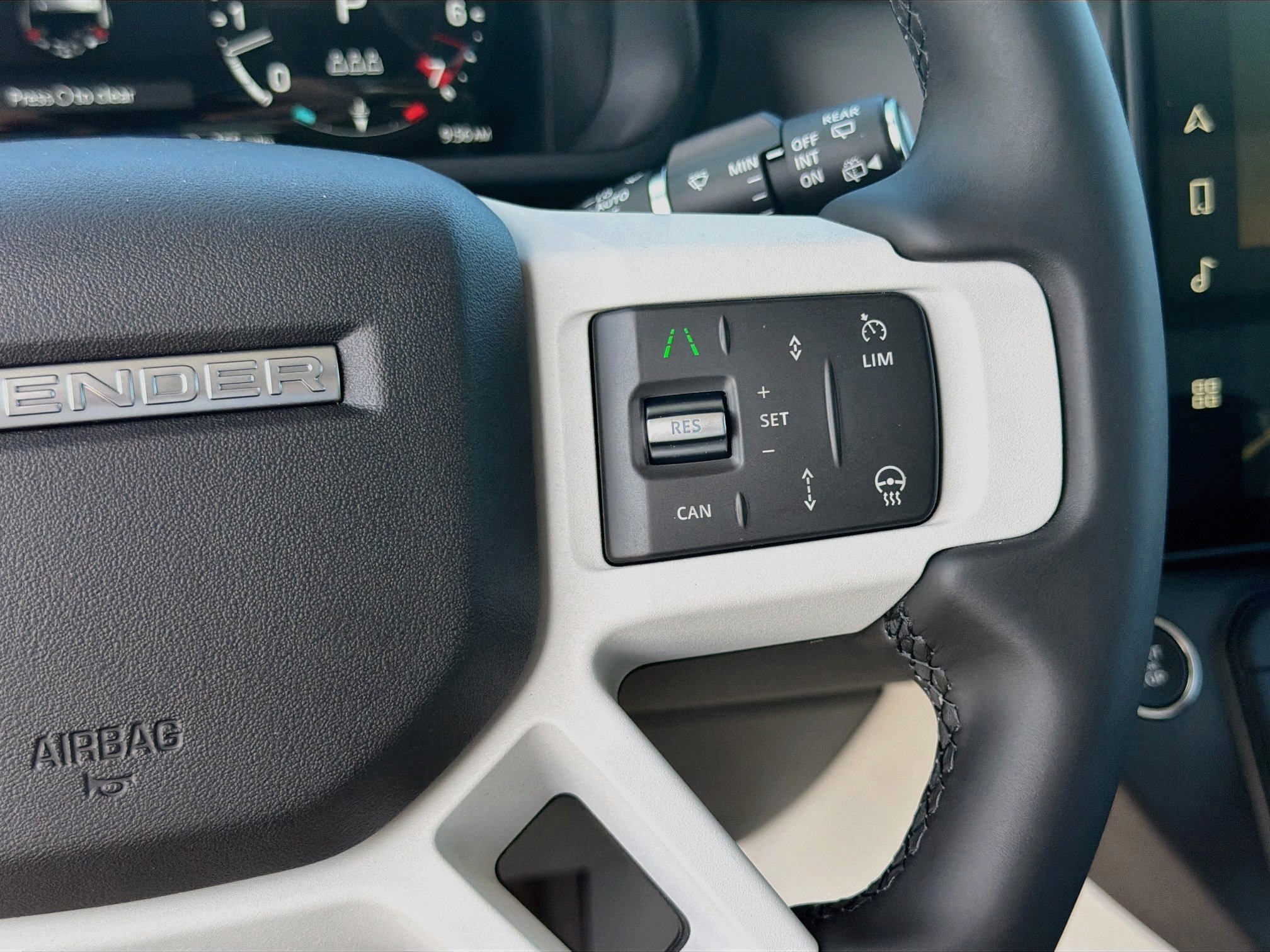 New 2026 Borasco Grey Land Rover X-Dynamic SE image 39