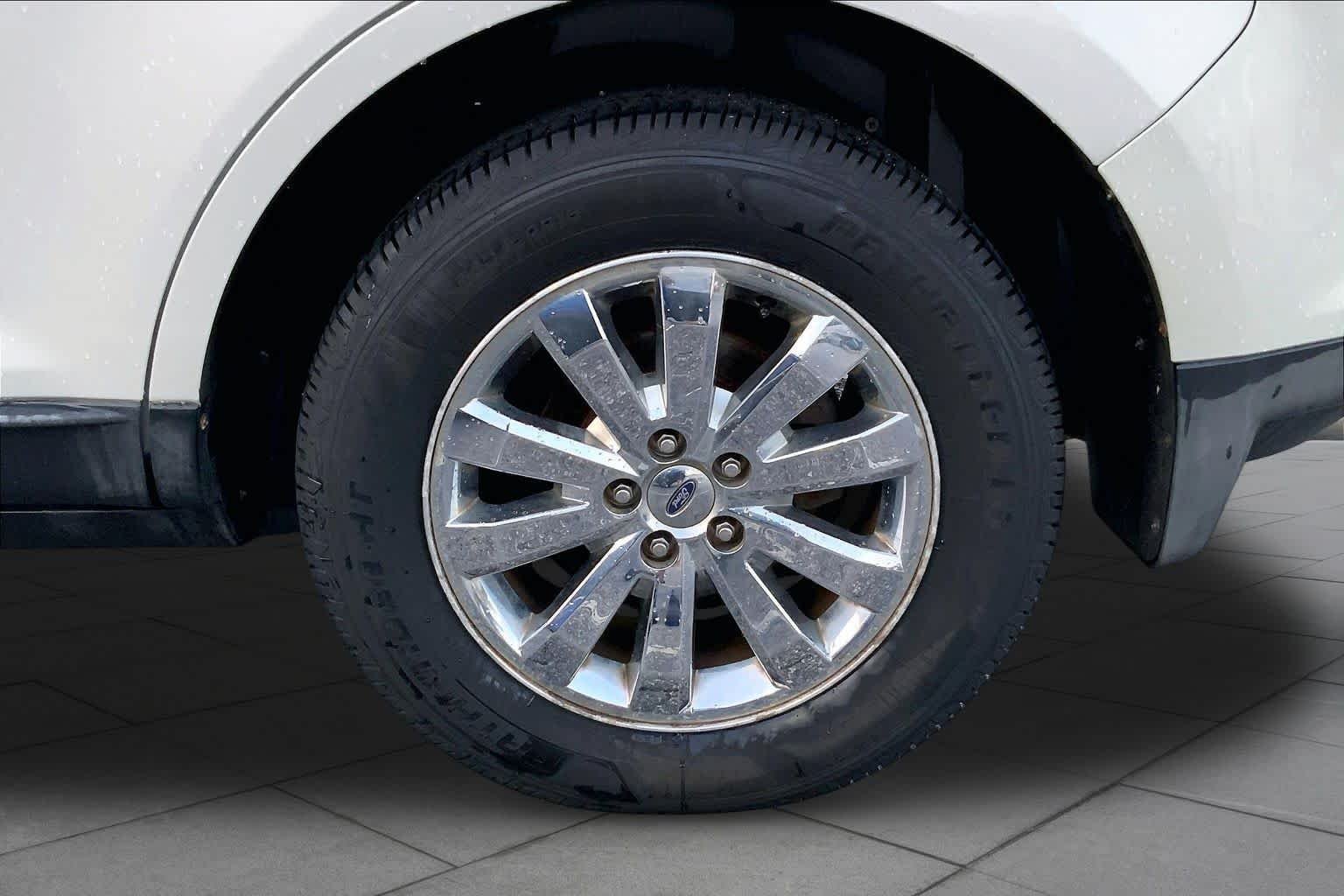 Used 2007 Dune Pearl Metallic Ford SEL PLUS image 9