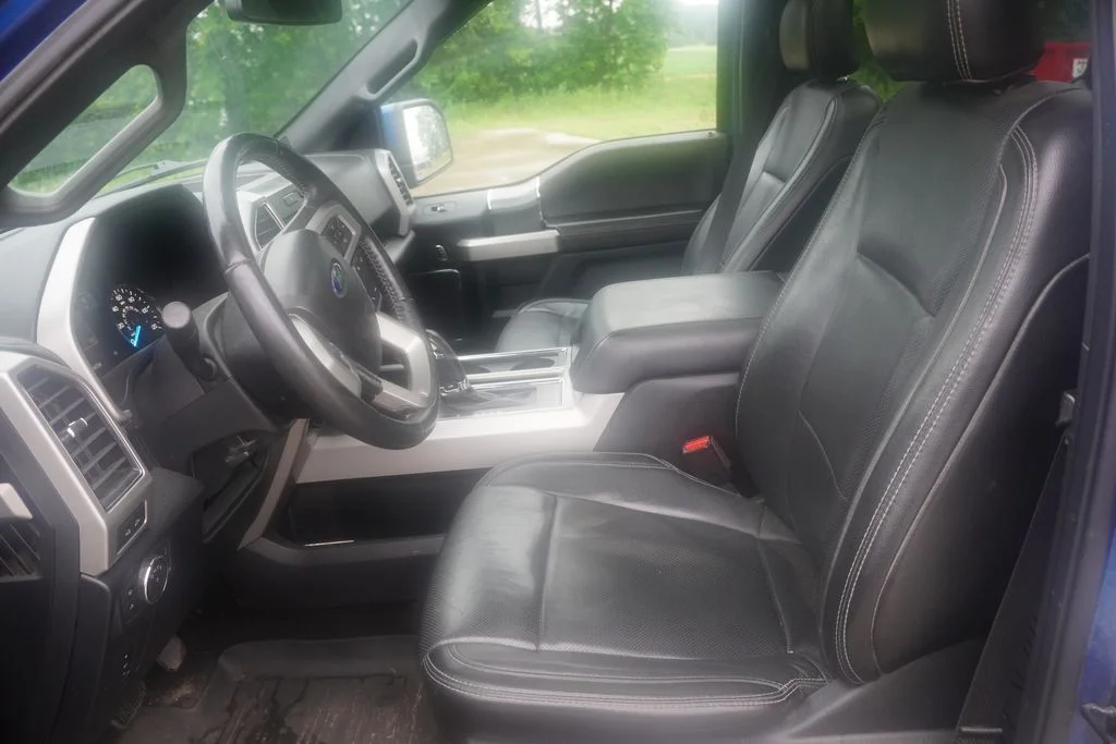 Used 2017 Blue Ford Lariat image 4