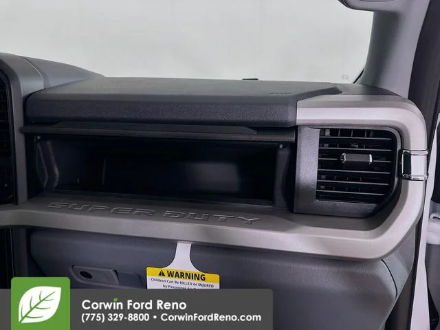 New 2026 Oxford White Ford XLT image 30