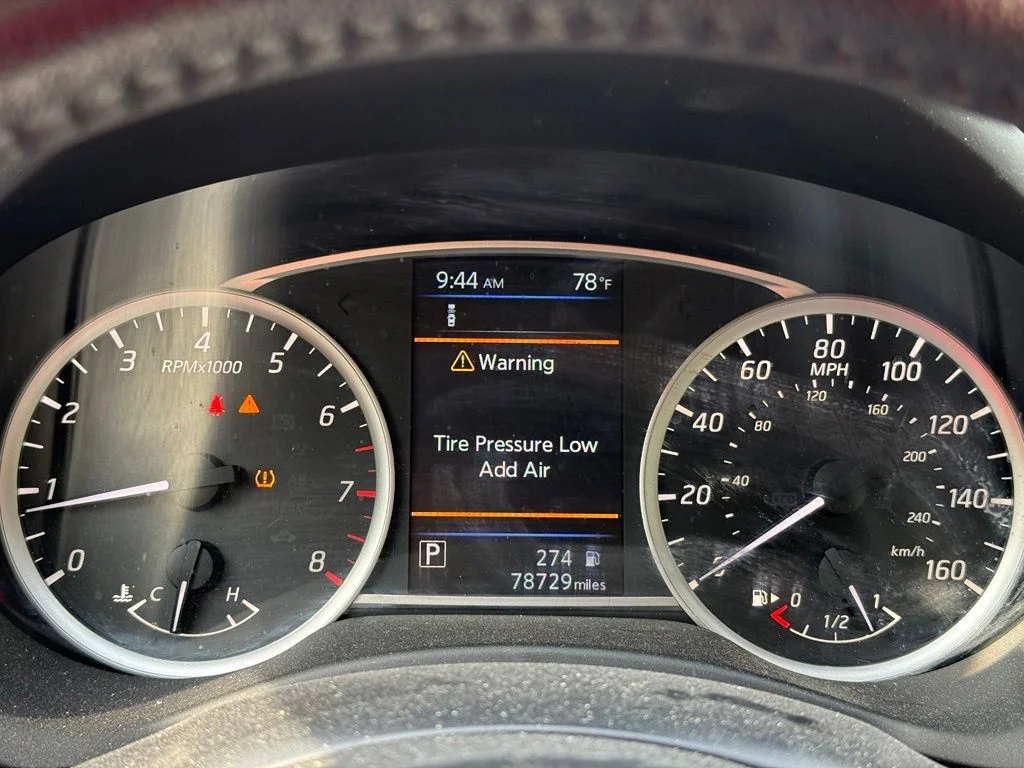 Used 2019 Blue Nissan SV image 10
