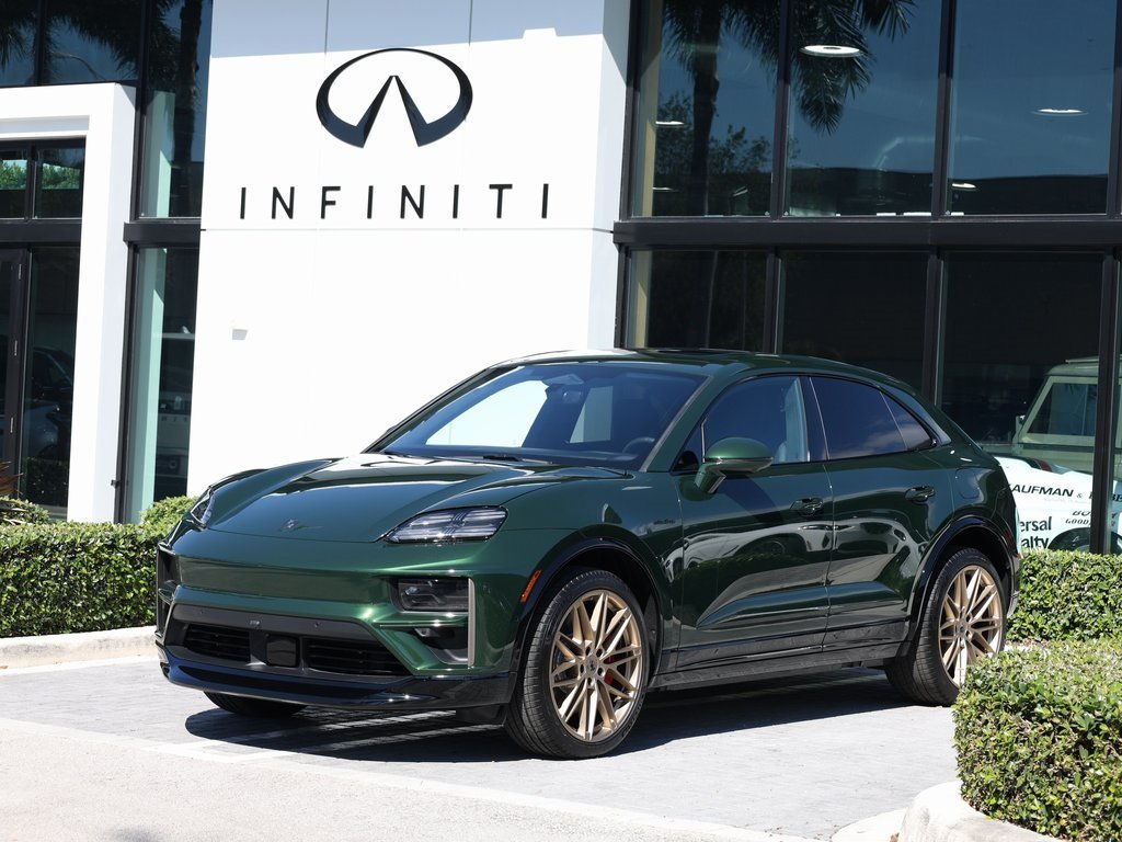 2025 Porsche Macan Turbo Electric