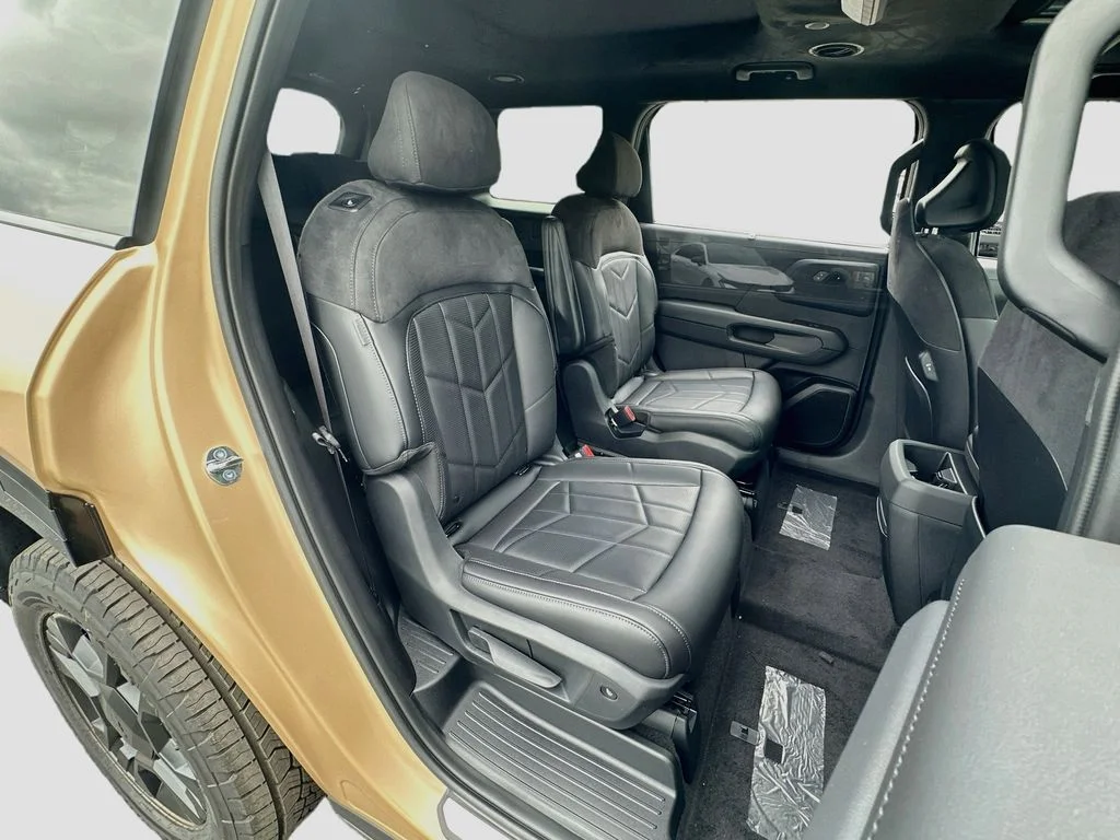 New 2027 Terrain Brown Matte Kia X-Pro SX Prestige image 30