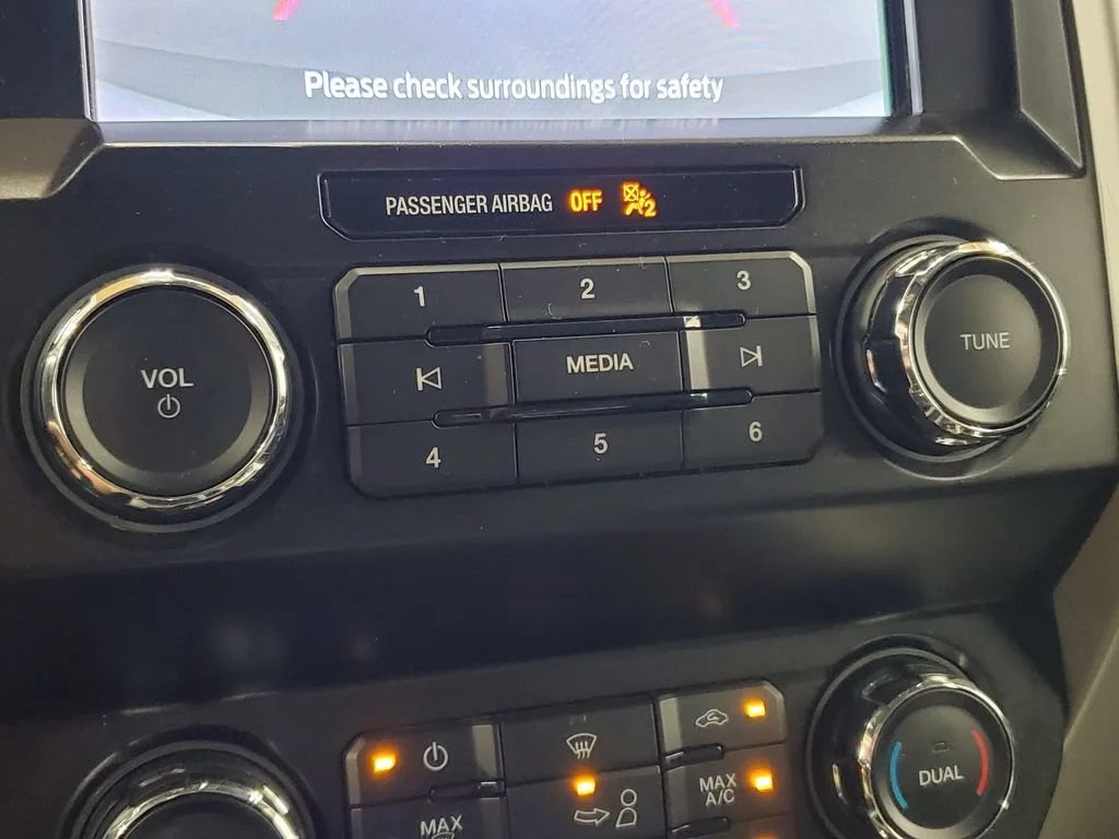 Used 2020 White Ford XL image 25