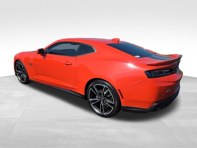 Used 2018 Orange Chevrolet 2LT image 7