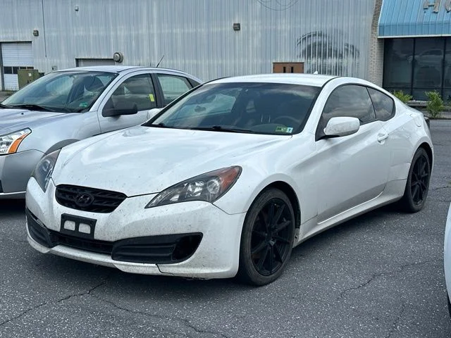 Used 2012 White Hyundai 2.0T image 2