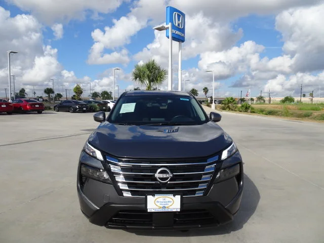 Used 2025 Gun Metallic Nissan SV image 2