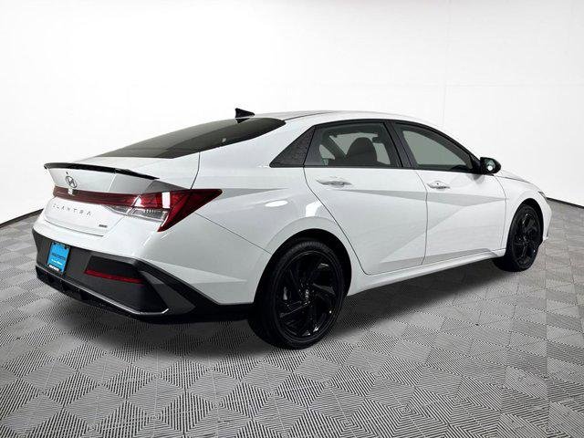 New 2026 White Hyundai SEL Sport image 9