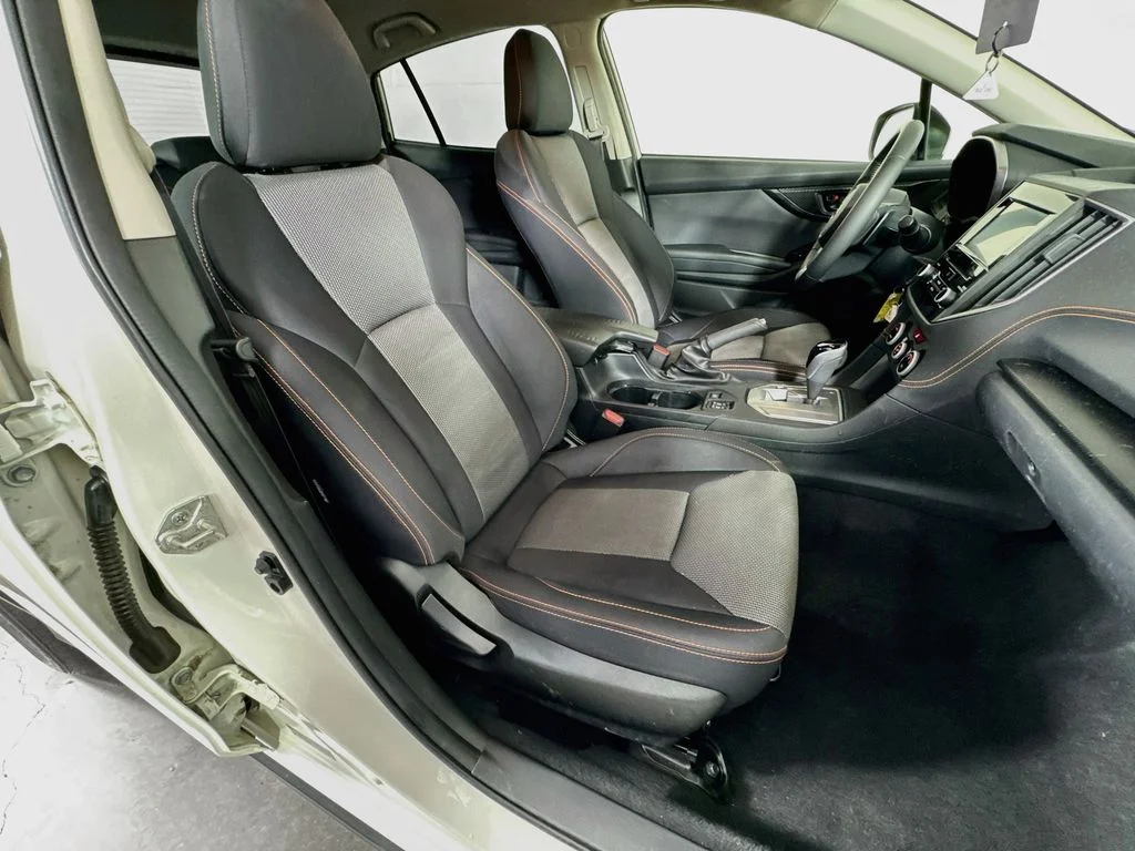 Certified Used 2022 White Subaru Premium image 33