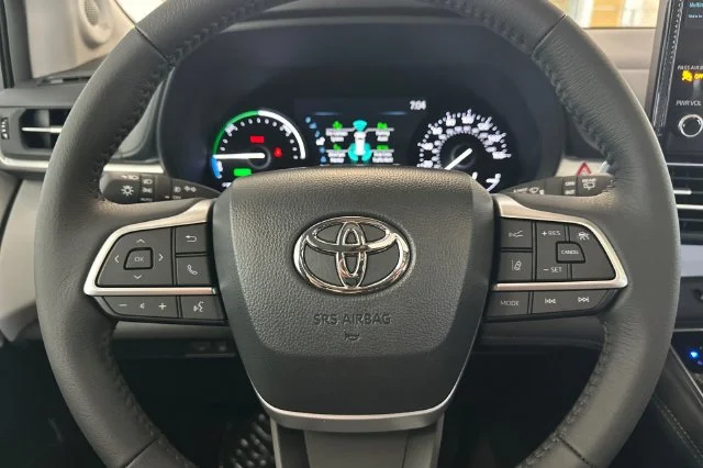 Certified Used 2026  Toyota XLE image 30