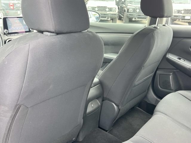 Used 2023 Silver Nissan SV image 18