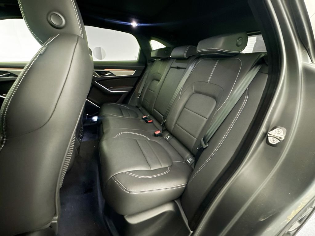 2026 Jaguar F-Pace R-Dynamic S - Photo 25