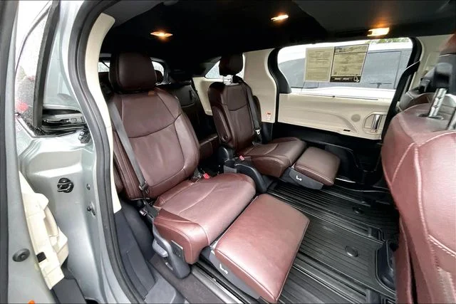 Used 2023 Silver Toyota Platinum image 22
