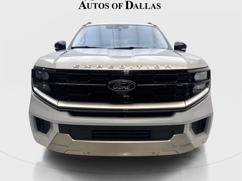 Used 2025 Silver Ford Platinum image 3