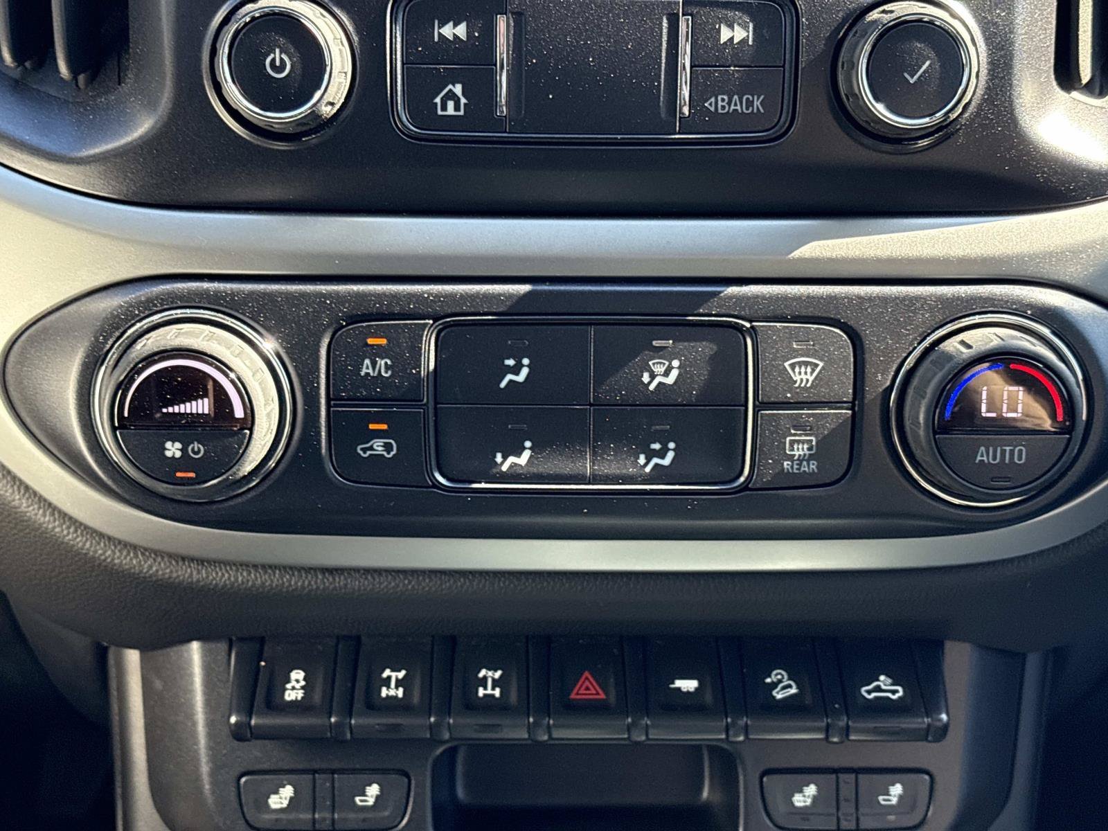 Used 2019 Summit White Chevrolet 4WD ZR2 image 21