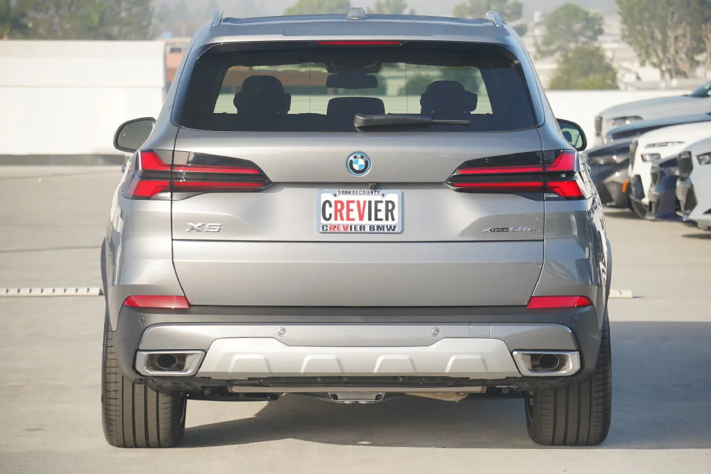 Used 2026 Gray BMW xDrive50e image 7