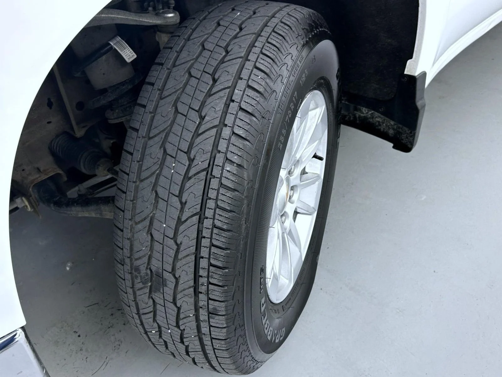 Used 2023 White Chevrolet LT image 24