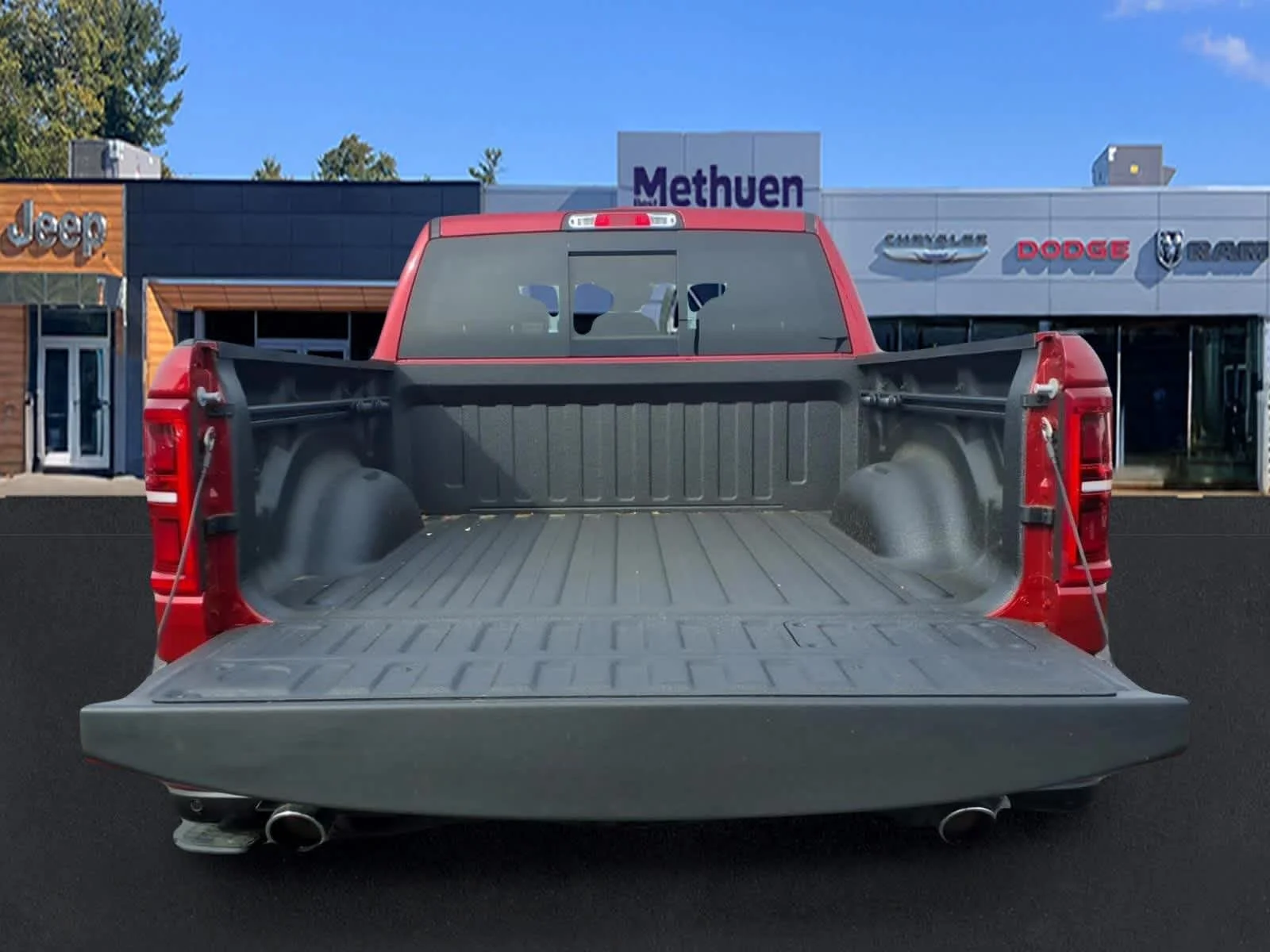 New 2026 Molten Red Pearlcoat Ram Limited image 6