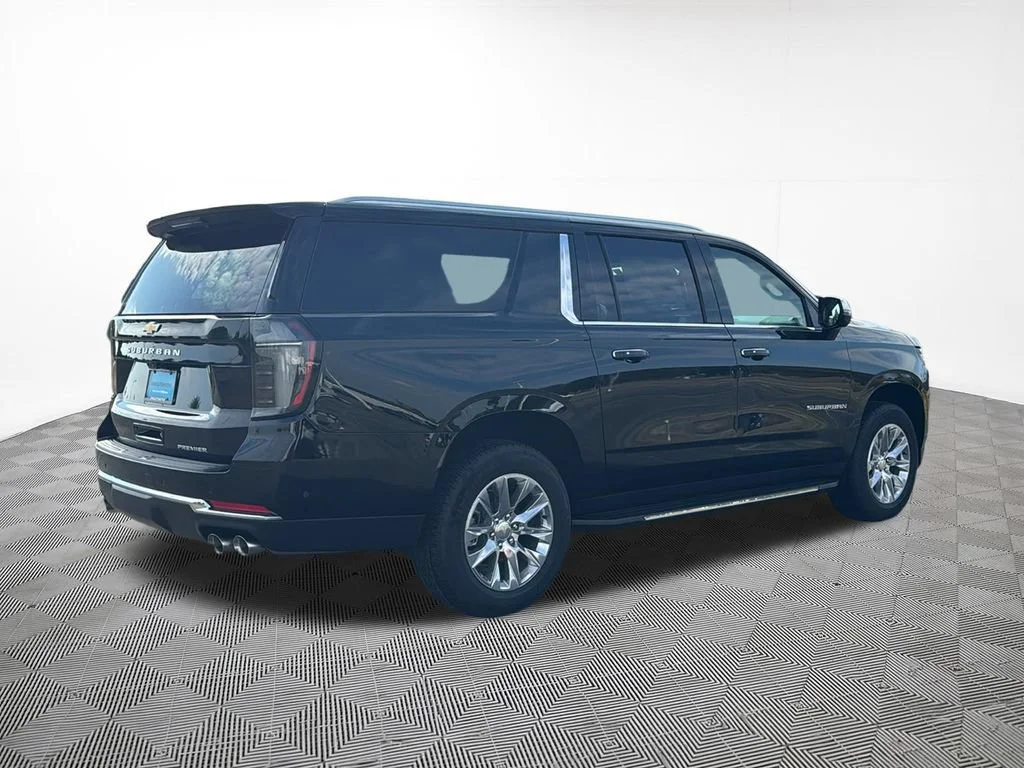 2026 Chevrolet Suburban Premier - Photo 9