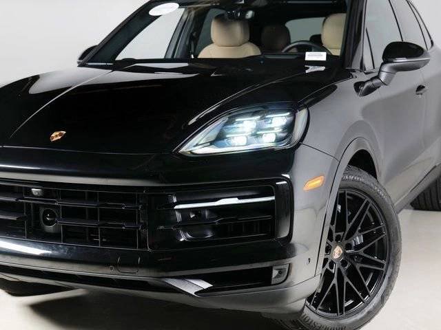 Certified Used 2026 Chromite Black Metallic Porsche  image 29