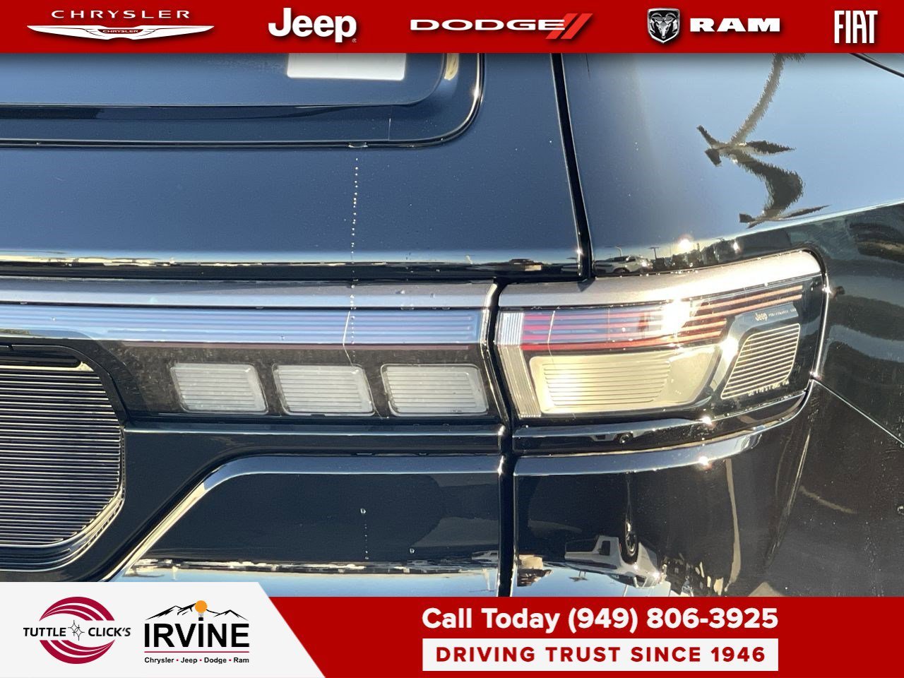 New 2026 High Gloss Black Exterior Paint Jeep Limited Reserve image 9