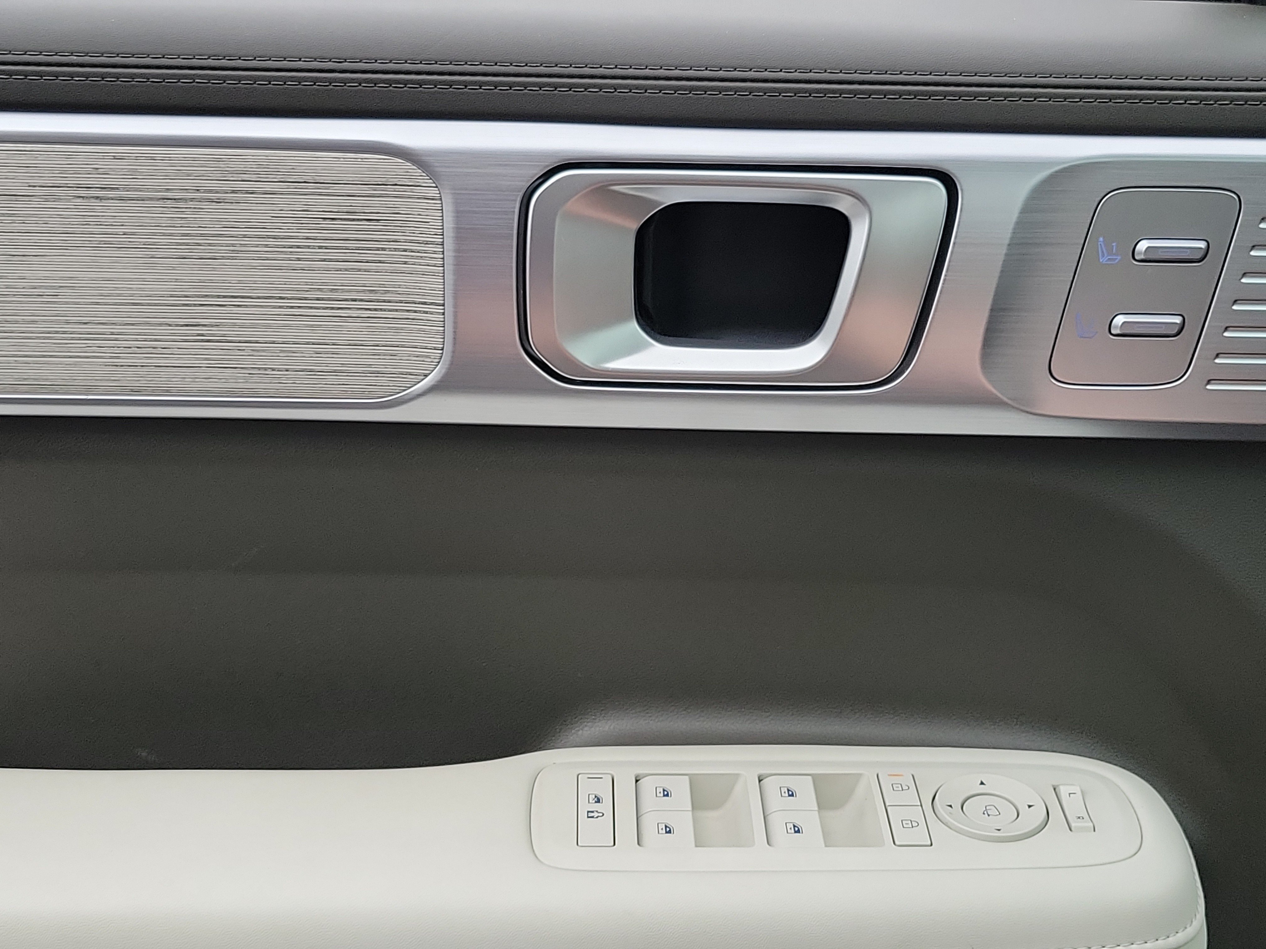 2025 Hyundai Santa Fe Calligraphy - Photo 13