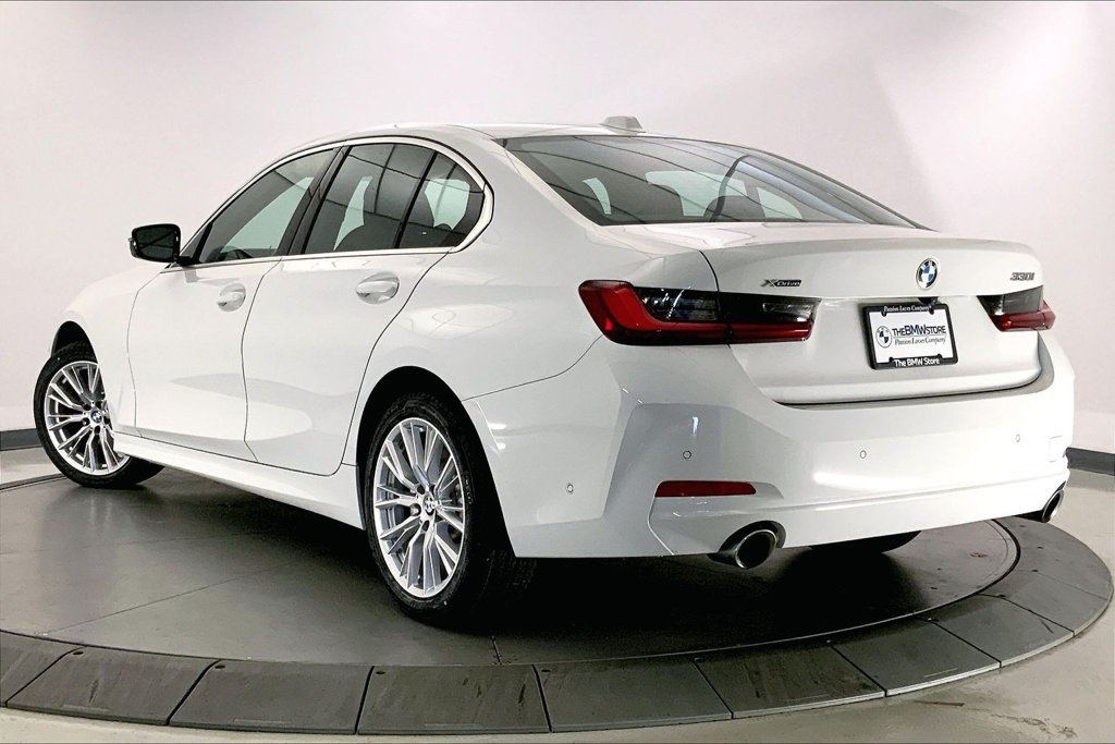 Certified Used 2024 Alpine White BMW  image 10