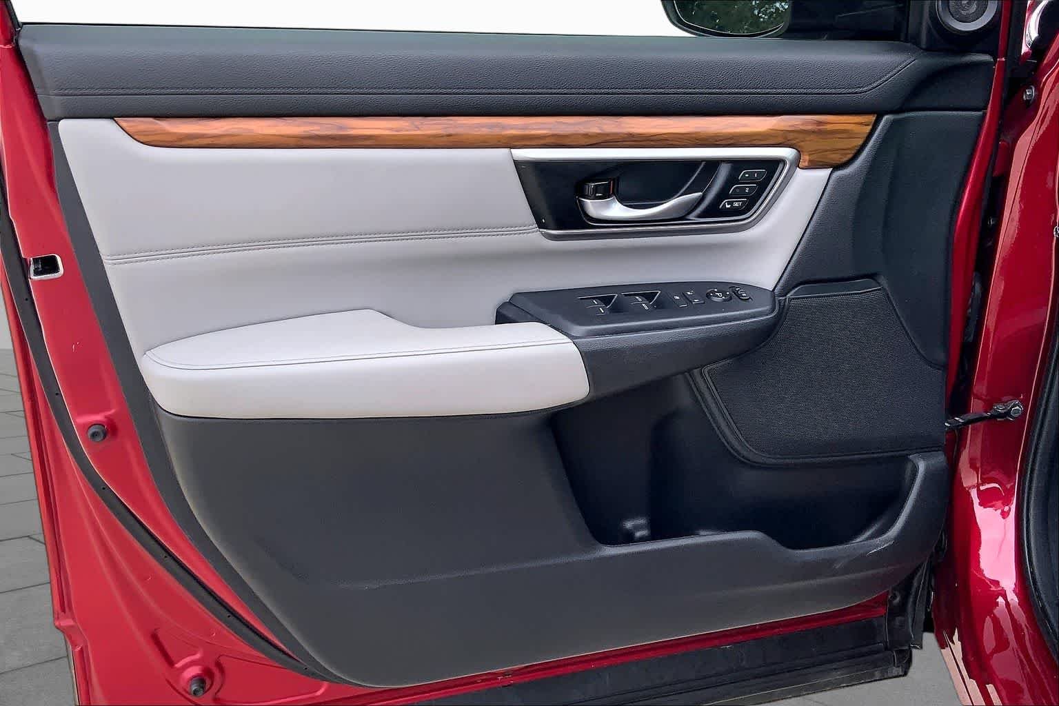 Used 2020 Radiant Red Metallic Honda Touring image 22