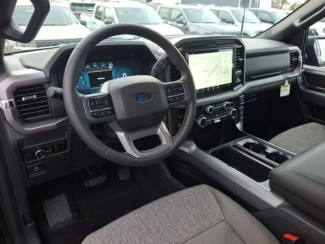 New 2026 Agate Black Metallic Ford XLT image 7