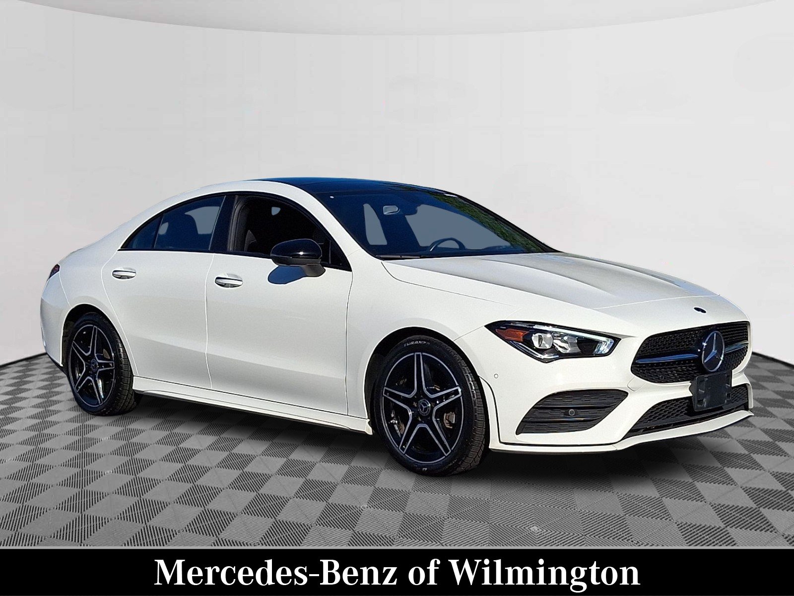 Certified Used 2023 Polar White - 149 Mercedes-Benz 4MATIC® image 1