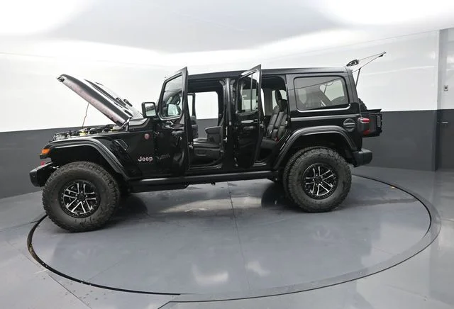 New 2026 Black Clear-Coat Exterior Paint Jeep Rubicon X image 37