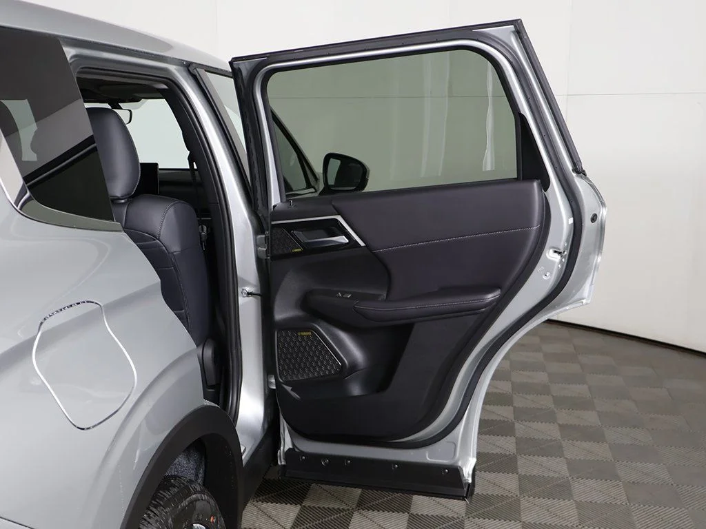 2026 Mitsubishi Outlander SE - Photo 27