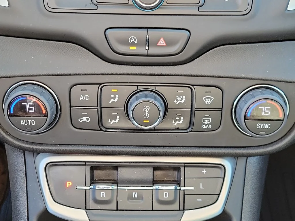 Used 2024 Black GMC SLE image 30